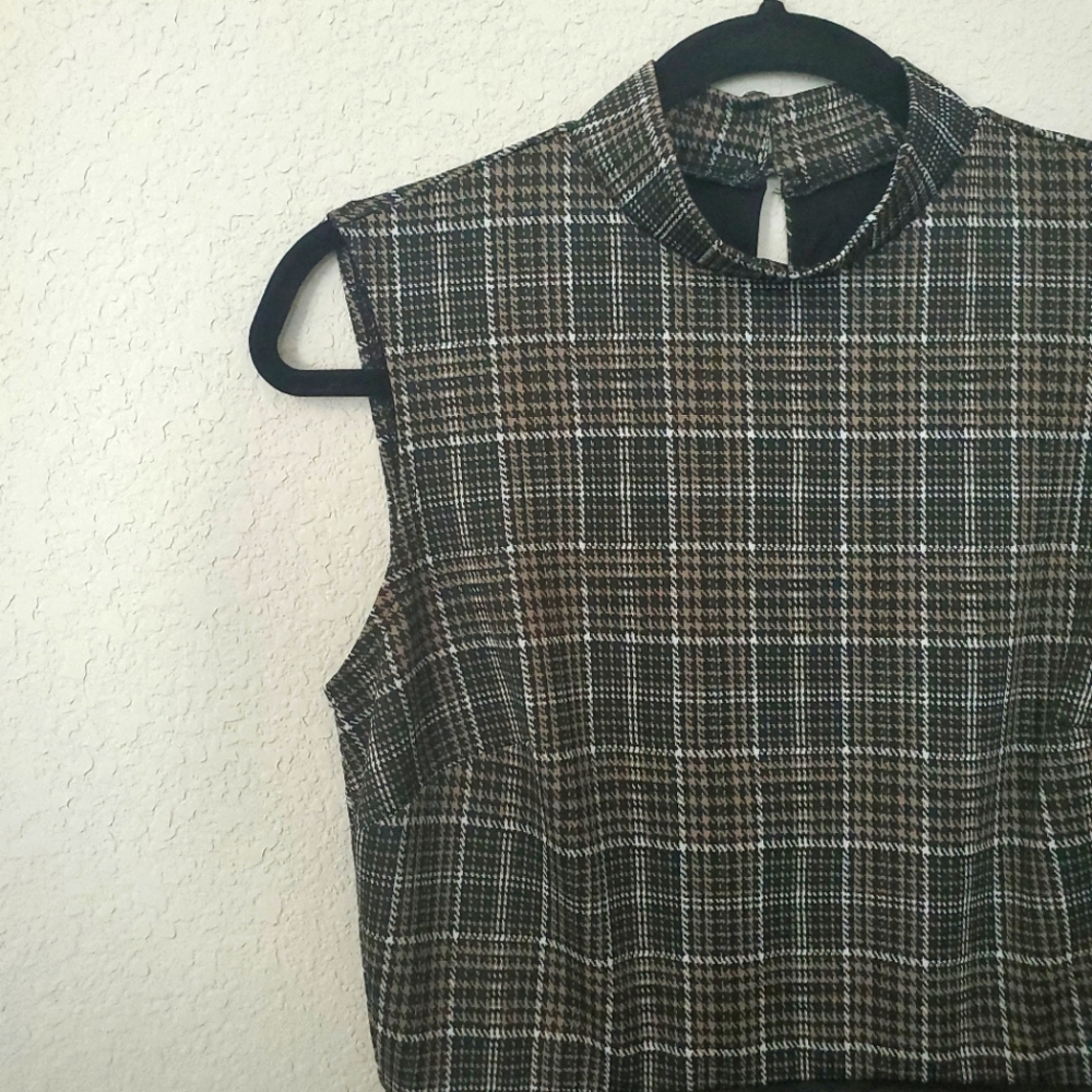 Enfocus Studio Green Plaid Sleeveless Dress - Picture 3 of 7